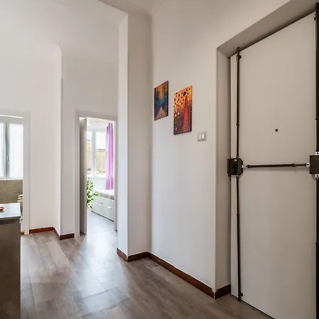 Guesthost - Monteverde Lovely Flat With Terrace * Rome