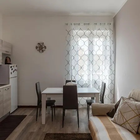 Guesthost - Monteverde Lovely Flat With Terrace Appartement *