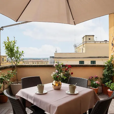 Guesthost - Monteverde Lovely Flat With Terrace Appartement Rome