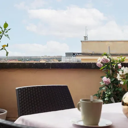 Guesthost - Monteverde Lovely Flat With Terrace Рим