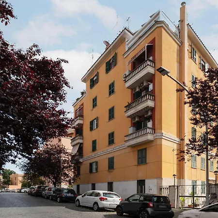Guesthost - Monteverde Lovely Flat With Terrace Rome